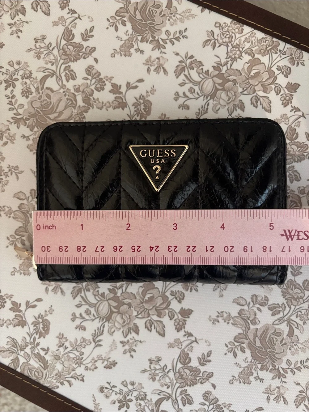 Guess Chevron Quilted Compact Black Leather Wallet Clutch for Bag Like New